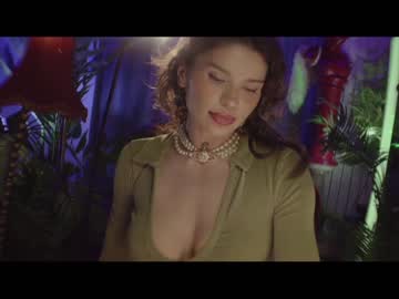 girl cam all day lucieoude_ image #3785331