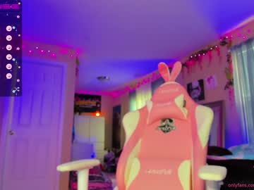 girl cam all day daphnemadison image #2744982
