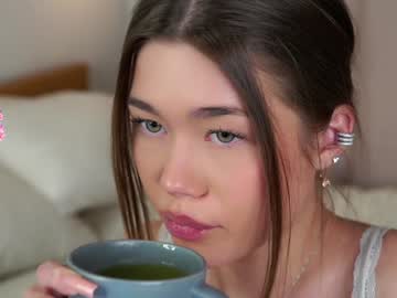 girl cam all day oxonmymind image #8655159