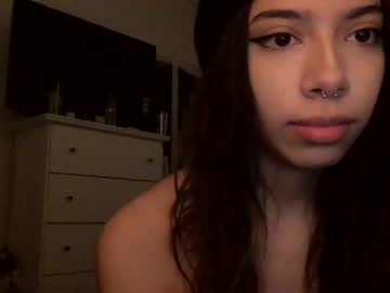 girl cam all day bellswan image #3370110