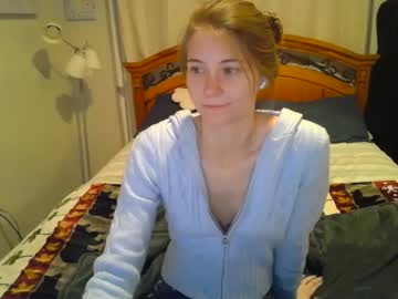 girl cam all day katynowhere image #8650177