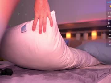 girl cam all day sweetkira555 image #3758043