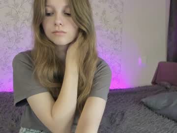 girl cam all day alainaestrada image #5562145