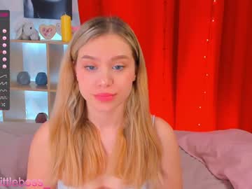 girl cam all day crystalreves image #171339
