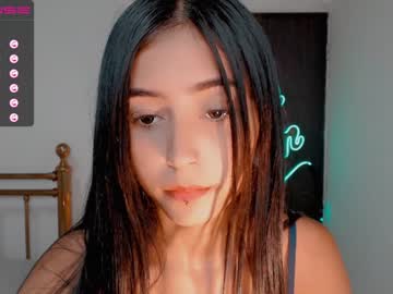 girl cam all day gummy_bear7 image #2714381