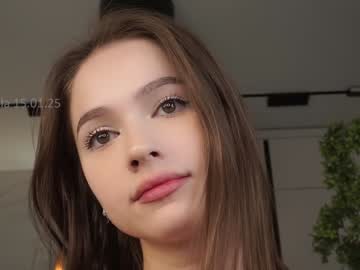 girl cam all day hecola image #8661525