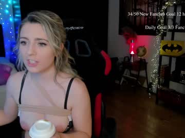 girl cam all day kimilee22 image #5177824