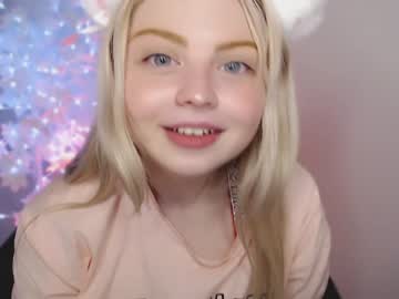 girl cam all day shy_blondiee image #3734610