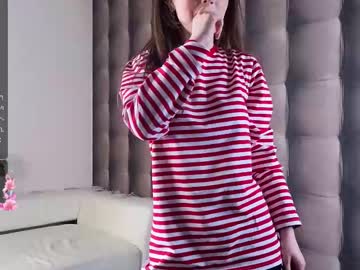 Cam for petragrine