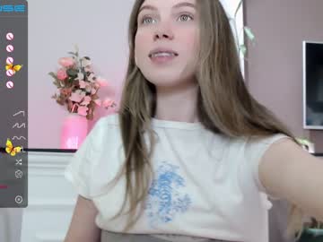 girl cam all day small_blondee image #2864524