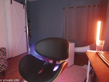 girl cam all day aynmarie image #5244856