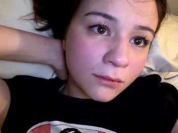 girl cam all day internet_famous image #804073