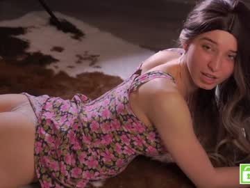 girl cam all day checkmypeach image #9111634
