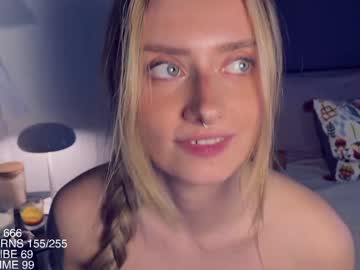 girl cam all day yvie_ image #9618283