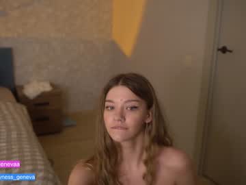 girl cam all day coyness_geneva image #3254104