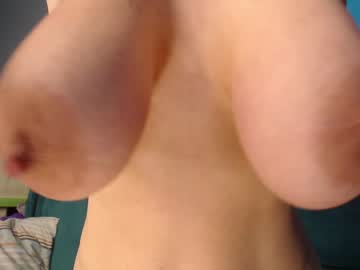 girl cam all day incrediblyomelia image #1809539