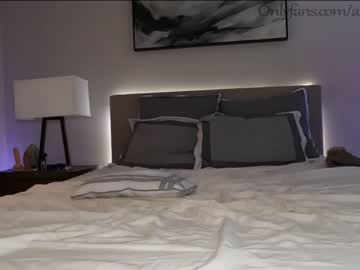couple cam all day ari_lovexo image #1488603