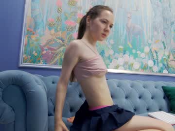 girl cam all day kriskras__ image #4704476
