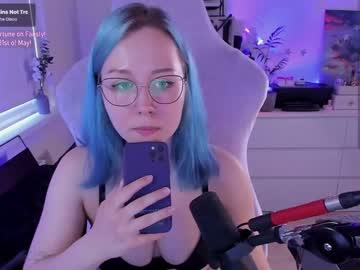 girl cam all day blue_mooncat image #7103841