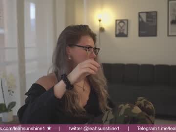 girl cam all day leahsunshine image #4048484