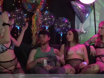 couple cam all day kats_cam image #1340872