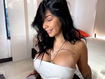 girl cam all day amy_queen7 image #2864483