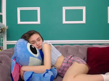 girl cam all day adelewilson__ image #444465