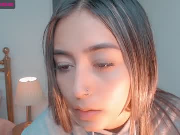 girl cam all day gummy_bear7 image #1350649