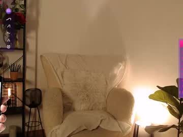 girl cam all day lucylia_ image #8827881