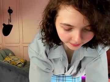 girl cam all day doris_green image #1445857