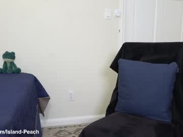 girl cam all day island_peach image #8674539
