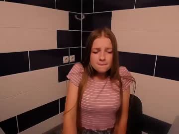 girl cam all day emilorel_ image #2433891