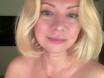 girl cam all day kiradivine image #6455200
