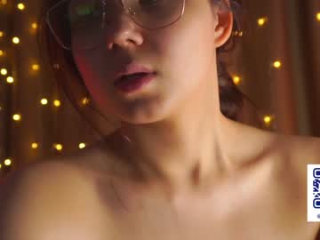 girl cam all day helenmoors image #4793451
