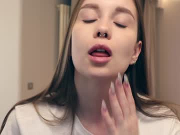 girl cam all day elleyrayman_ image #1722599
