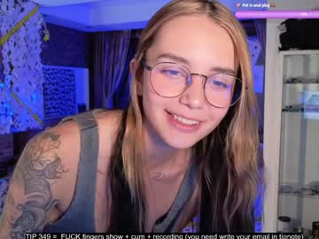 girl cam all day oooops__ image #8218317
