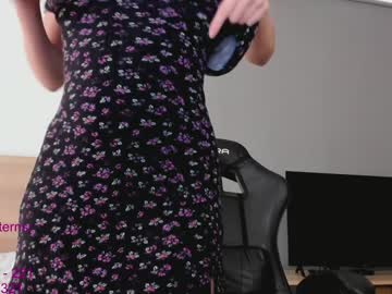 girl cam all day lindamei image #8773559