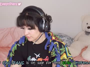 girl cam all day evelynpiers image #240836