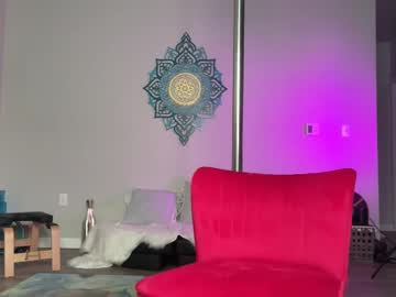 girl cam all day saraloverays image #5116723