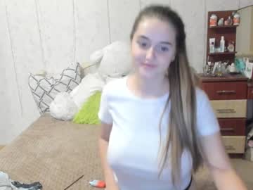 girl cam all day emmika_ image #2681984