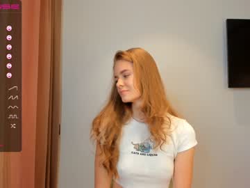girl cam all day carolynsveronica image #5052899