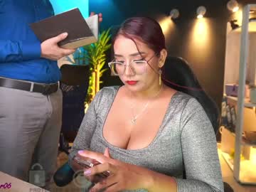 girl cam all day gold_room image #895664