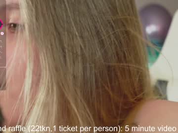 girl cam all day beckymartens image #6123681