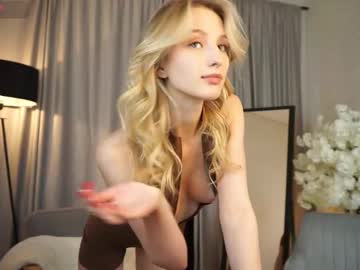 girl cam all day mickeydior image #9378282