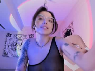 girl cam all day uhhottie image #6245051