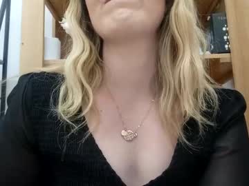 girl cam all day hockeywife image #4208774