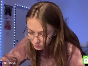 girl cam all day venusenvyx image #3966919
