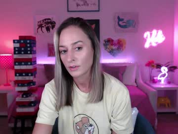 girl cam all day holihurricane image #9461849