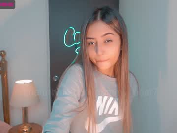 girl cam all day gummy_bear7 image #1365831