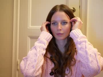 girl cam all day ellaa91 image #2901503